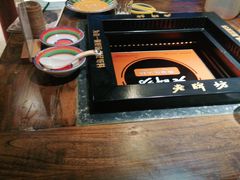 -老牌坊云南鱼豆花火锅(哈西万达店)