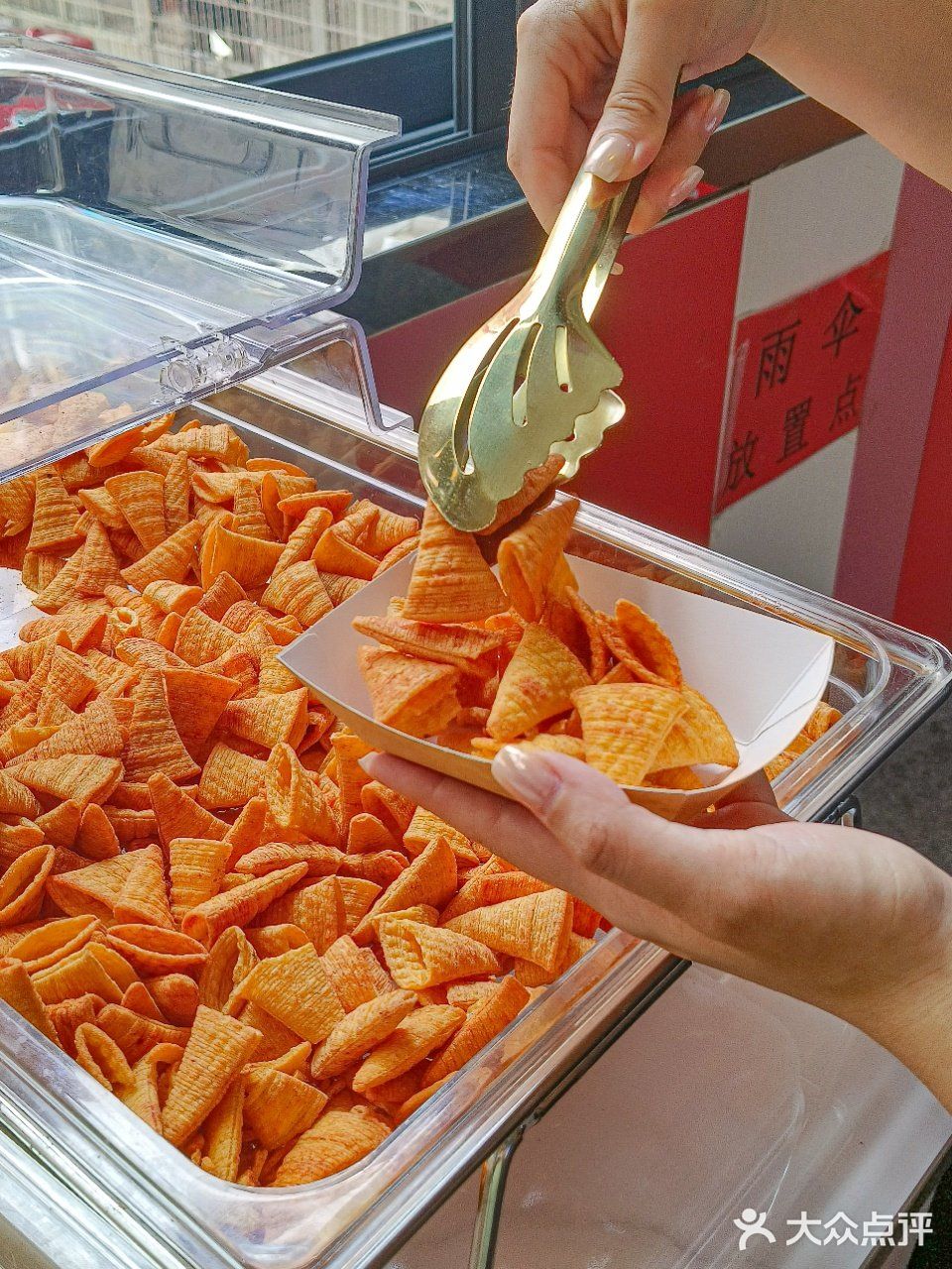 在柳州，挖到了一家平价牛排店！跟朋友在五星街乱逛