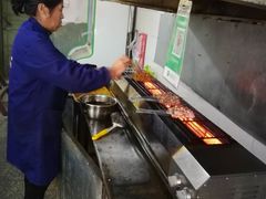 -酒宝荡烧烤(长航局江大路住宅小区店)