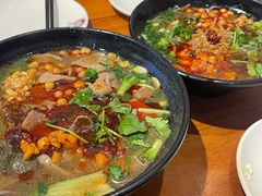 -爆炸头阿姨小四川正宗川味小吃(无任何分店)