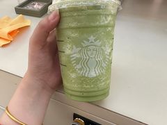 -星巴克臻选(嘉兴海宁银泰城店)