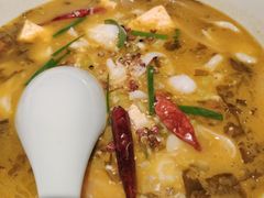 -江城小馆陕南妈妈菜·全球旅行餐厅(钟楼店)