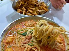 -臻香东北老式麻辣烫