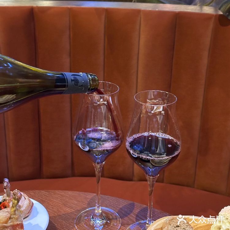 在成都，近期坠满意的实力漂亮饭！