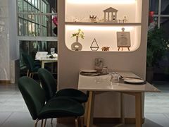 -ins森林童话餐厅coffee&bistro