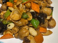 -鸿亨泰杂鱼馆(港馨家园店)