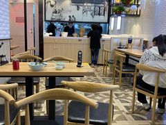 大堂-顾一碗馄饨·烧麦(儿童医学中心店)