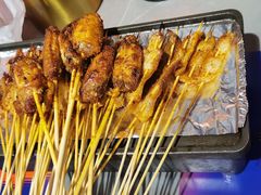 -何师烧烤·香辣蟹·川菜·30年老品牌(太古里旗舰店)