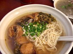 -佬钱湾仔(衣裳街店)