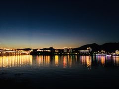 -醉江景酒店式公寓(桐庐利时广场店)