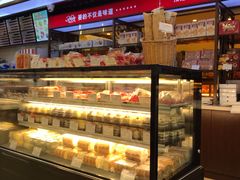 面包甜点陈列柜-红宝石·鲜奶小方·海派西点房(丰庄店)