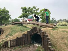 -田园东方蜜桃村的田野营地