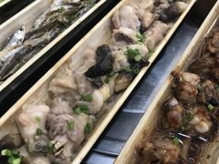 -胡须哥网红竹筒菜