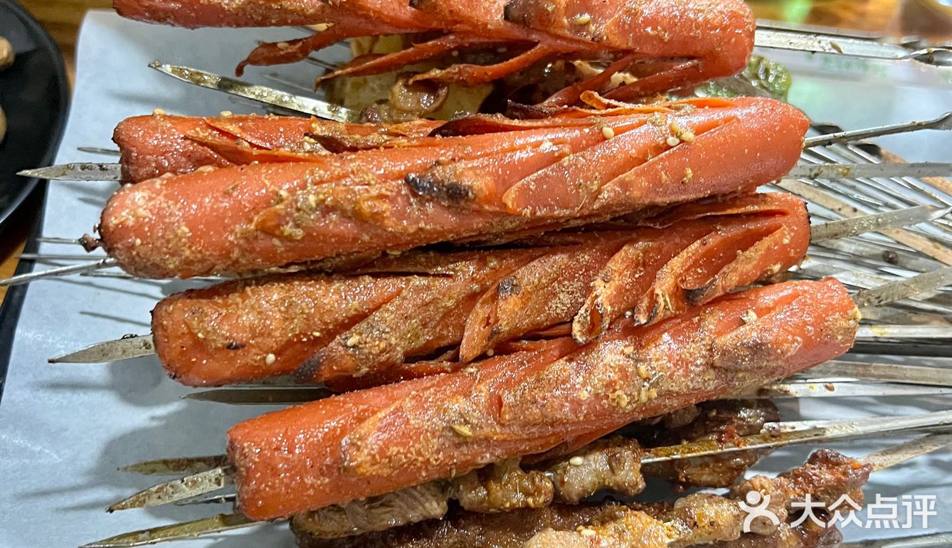 朋友带我觅食的超好吃的东北烧烤！