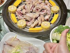 -德兴show鲜·蒸汽海鲜火锅餐厅(格创悦里店)