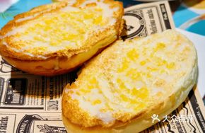 Crispy Cream Pig Buns