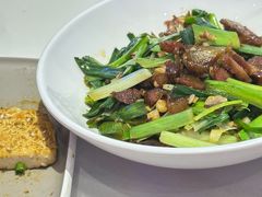 青蒜炒恩施腊肠-不是烧烤·武汉大排档(亚运村店)