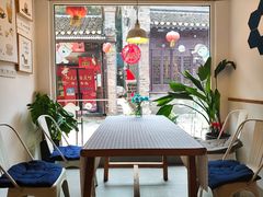 -红小姐咖啡馆(西津渡店)