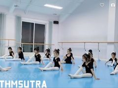 -西安小天鹅艺术团(曲江Alice店)