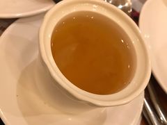 燕窝银耳汤-芭菲盛宴·环球美食(袁家岗店)