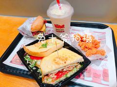 -The Habit Burger Grill 哈比特汉堡(爱琴海店)