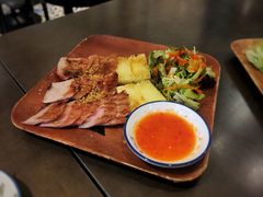 西贡猪颈肉配菠萝-美奈小馆·越南料理(中航城君尚购物中心店)