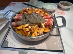 -黄记煌三汁焖锅(新佳丽江汉路店)