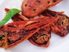 招牌椒盐鸭头-聚汇三少·龙虾·中餐厅(莫邪路新天地店)