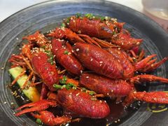 -肥肥虾庄·金牌油焖大虾(汉口城市广场店)