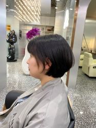 -Tloml salon