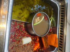 -巴渝瓦肆重庆鲜火锅(宝龙环湖店)