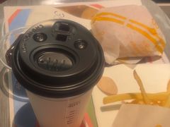 -麦当劳(莘松路芭比伦DT店)