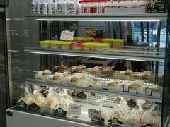 面包甜点陈列柜-iFood甜嫩嫩(江东北路店)