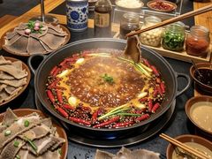 -芝小官毛肚火锅海鲜自助(苏州吴江区万宝店)