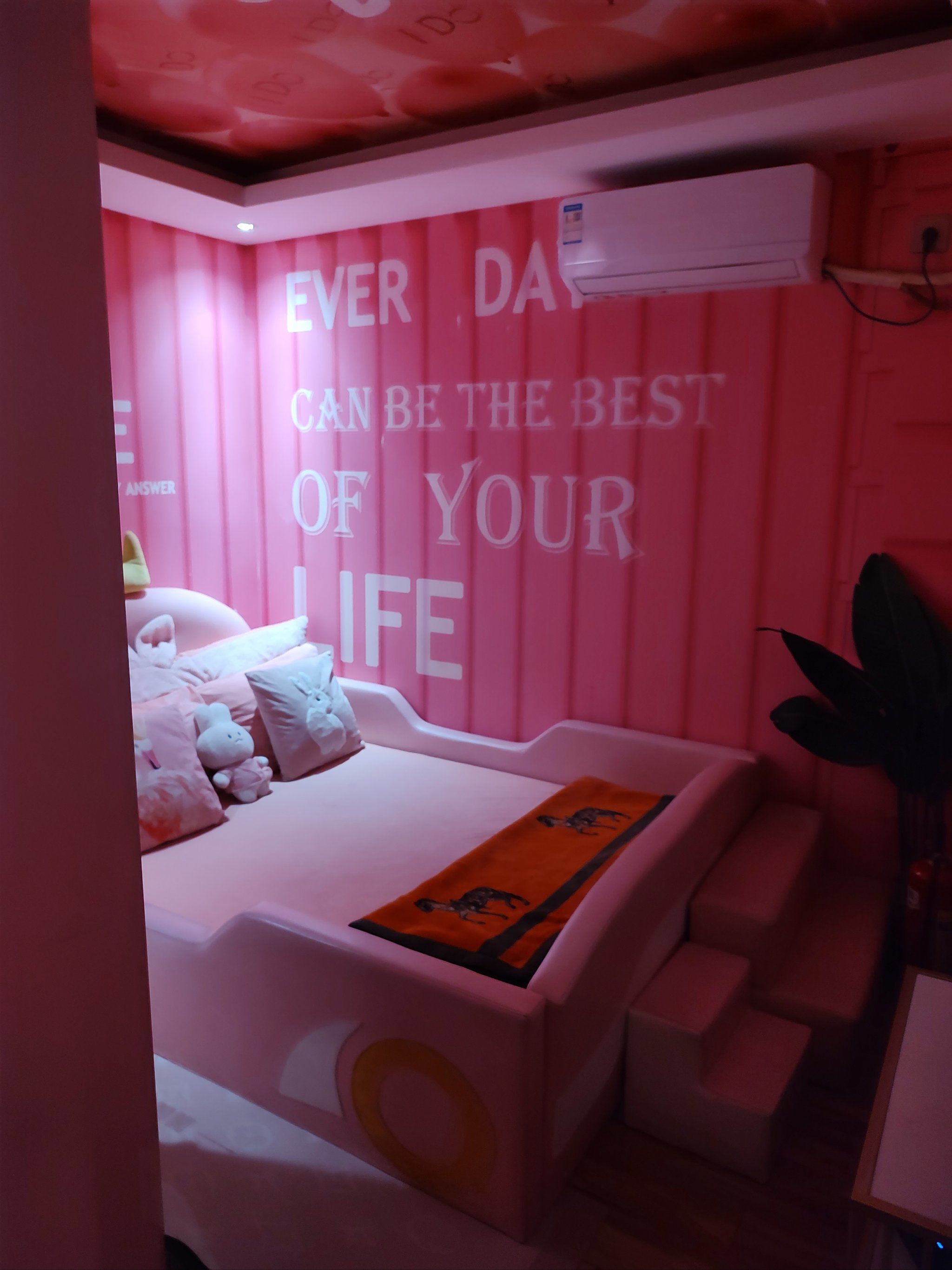 情侣浪漫约会私人影院,惬意