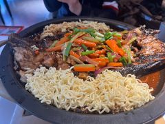 -鸣记脆皮烤鱼·海鲜烤鱼(三八广场店)