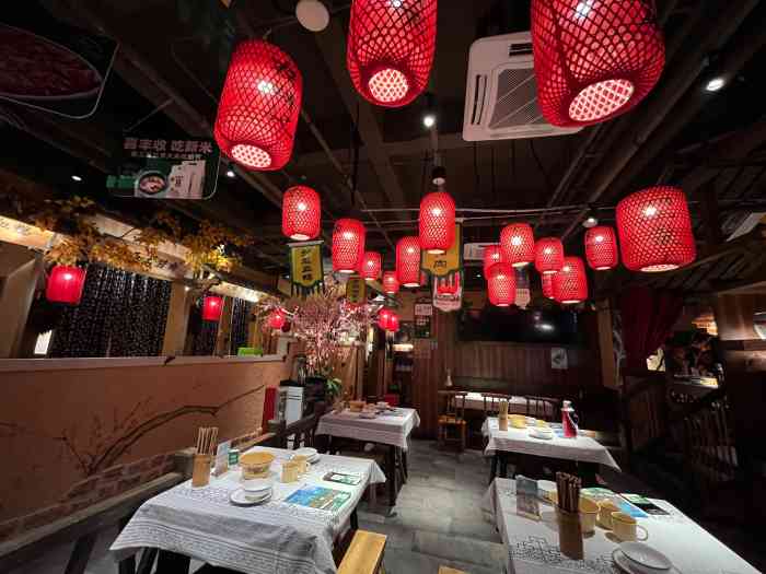 农耕记·湖南土菜(龙岗岁宝店)-"味道非常不错,辣的很过瘾,位置也非常