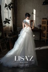 -Renee芮亦婚纱(原丽莎)