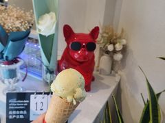 奇异果香蕉冰淇淋-Fridi Patisserie Cafe