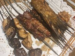 -聚串门儿·东北烧烤(信义坊店)