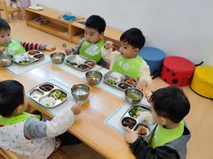 -绿城奇妙园双语日托(华茂悦峰园区)