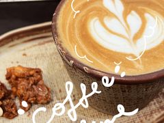 咖啡拿铁-théATRE茶聚场·餐厅(环球金融中心店)