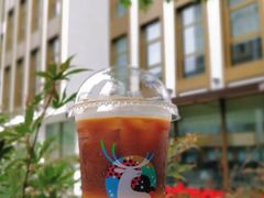 菠萝的海冰萃咖啡-瑞幸咖啡(温江新光天地写字楼店)