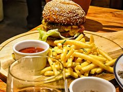 -羽深肉铺 Steak & Wine