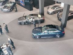 -奔驰上海利星(七宝店)