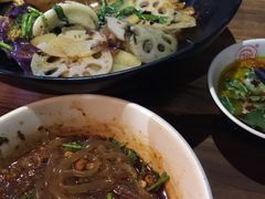 -万记麻辣烫国展总店