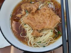 -百年老字号·观振兴蟹黄面·三虾面·苏式面(观前街富仁坊巷店)