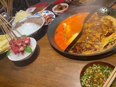 -萍姐火锅·公路夜市(武汉首店)