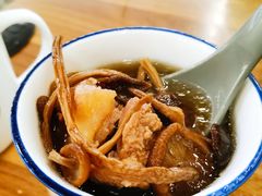 茶树菇龙骨汤-先记烧鹅王·本地粤菜(福永店)