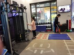 -思迈威健身(积玉桥万达店)